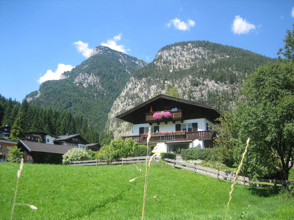 Appartement Weissbacher Lofer Zimmer foto