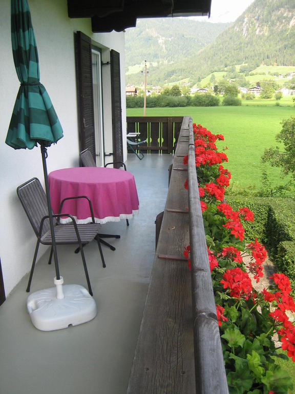 Appartement Weissbacher Lofer Zimmer foto