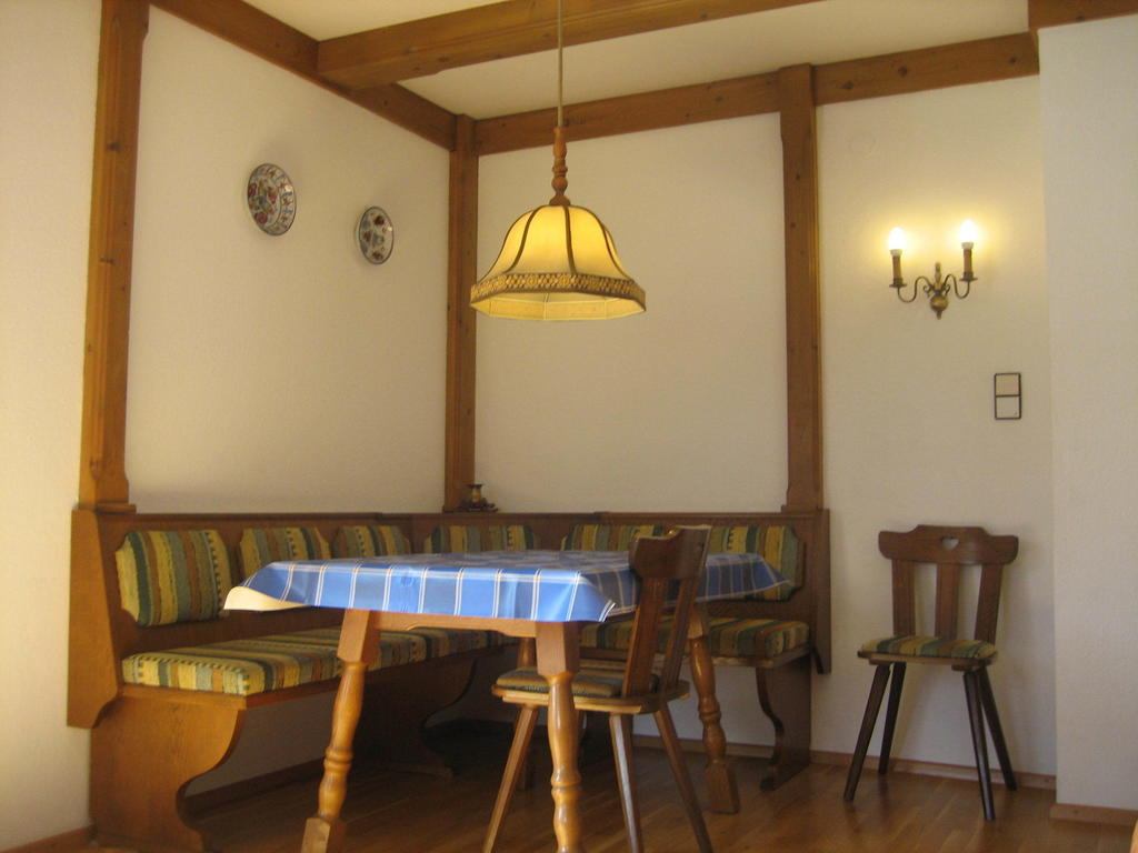 Appartement Weissbacher Lofer Zimmer foto